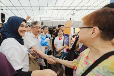 Enjoy PayLah Cashback at Hawker Stalls and Heartland Shops Every Saturday